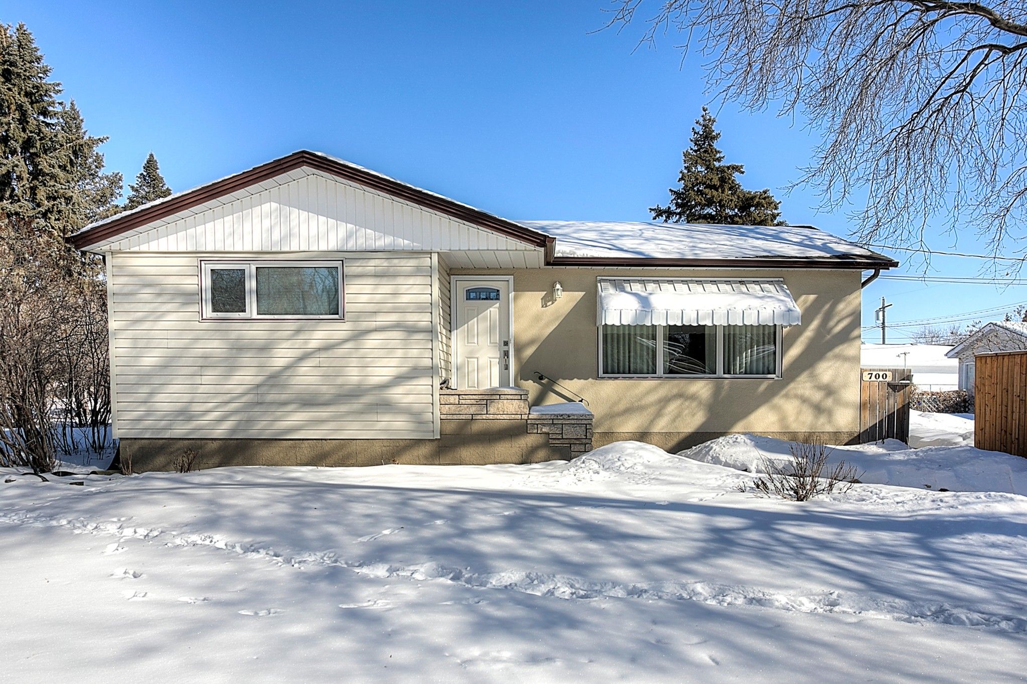 I have sold a property at 700 Grierson AVE in Winnipeg
